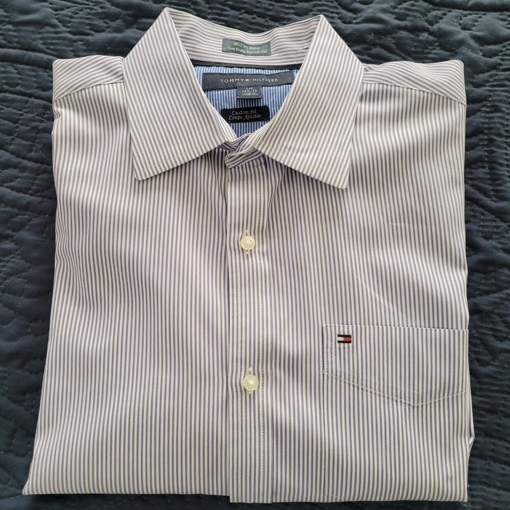 Tommy Hilfiger Casual Button Down Shirt Small 14-1/2 - 15
